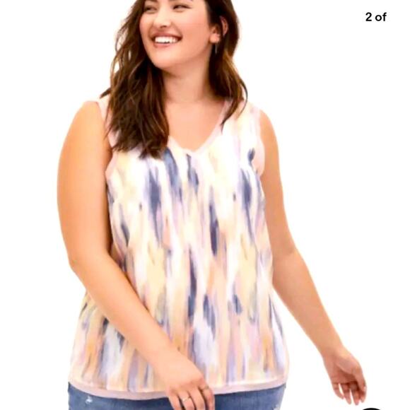 Torrid Size 1 Tank Top With a V-Neck in the Front & Back. Preloved. - Picture 1 of 4